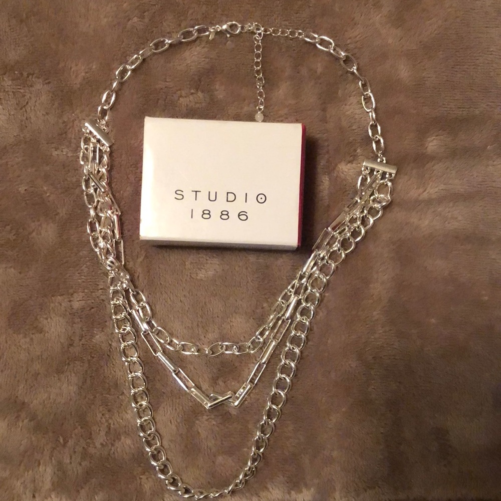 Silvertone costume chunky necklace